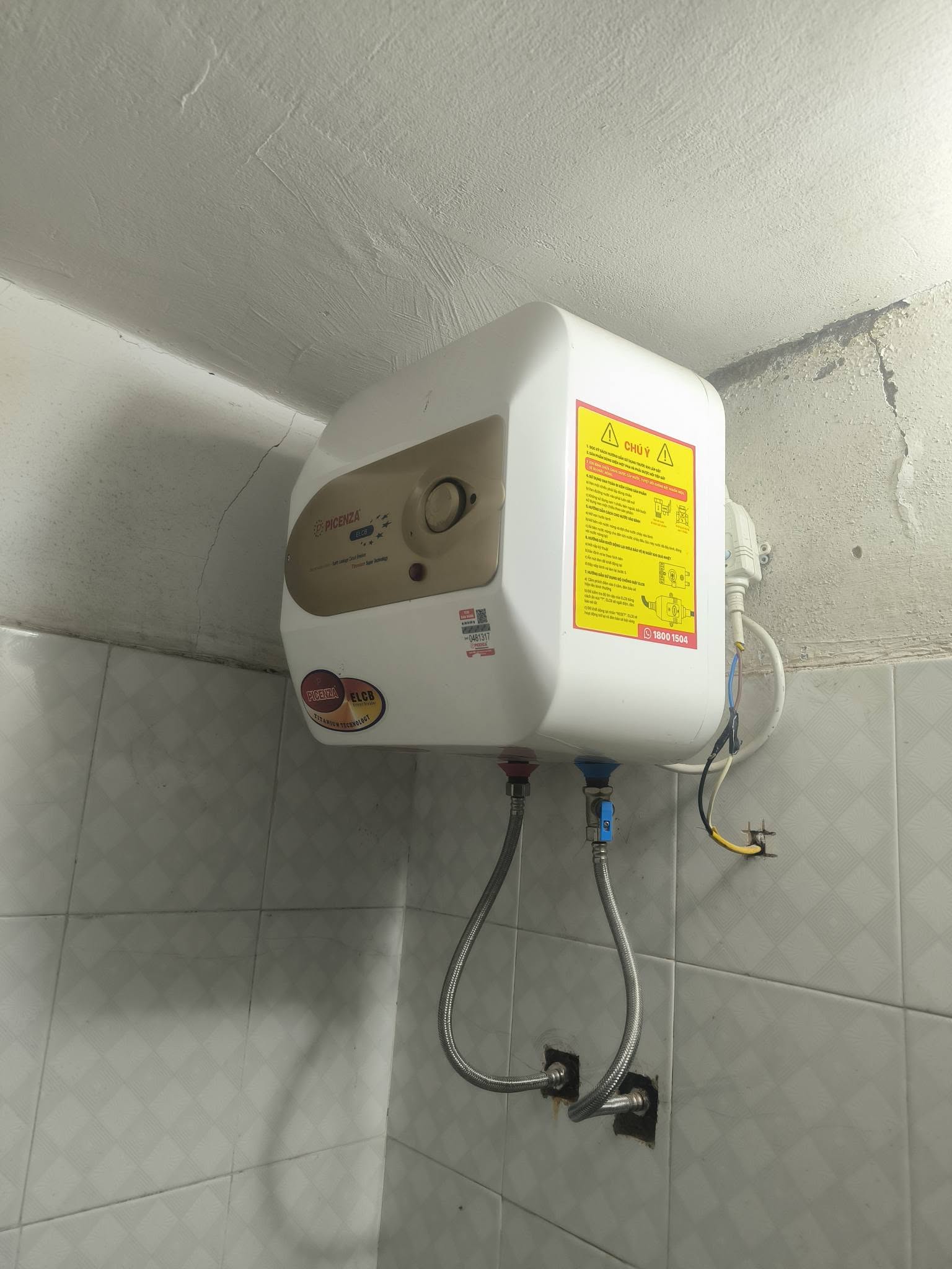 Thợ sửa bình nóng lạnh tại nhà ở Vinh Nghệ An