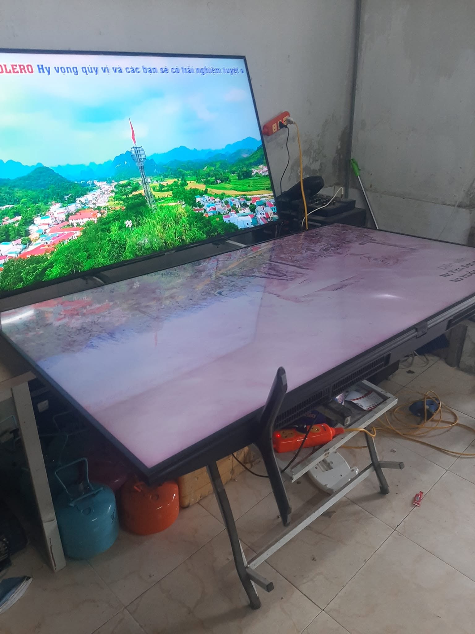Sửa tivi không lên nguồn tại Vinh